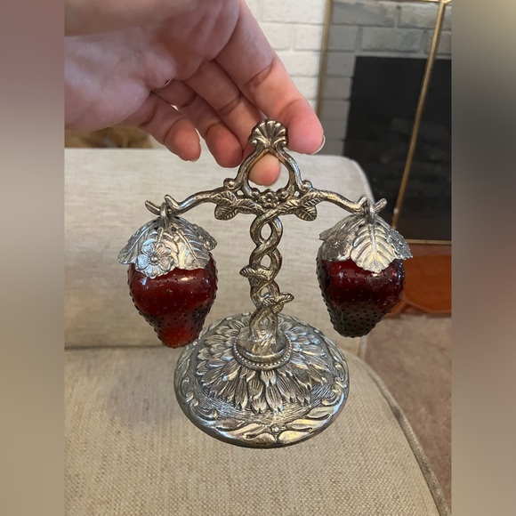 Other - Vintage 1960s hanging strawberry salt and pepper shakers